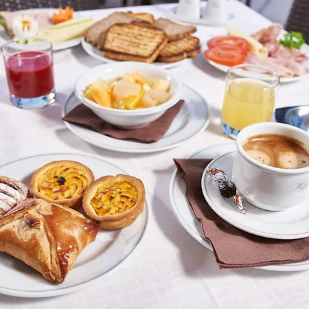 Benacus فندق توري ديل بيناكو