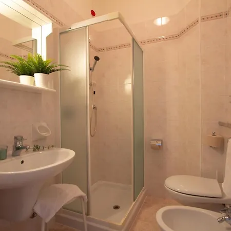 Benacus توري ديل بيناكو