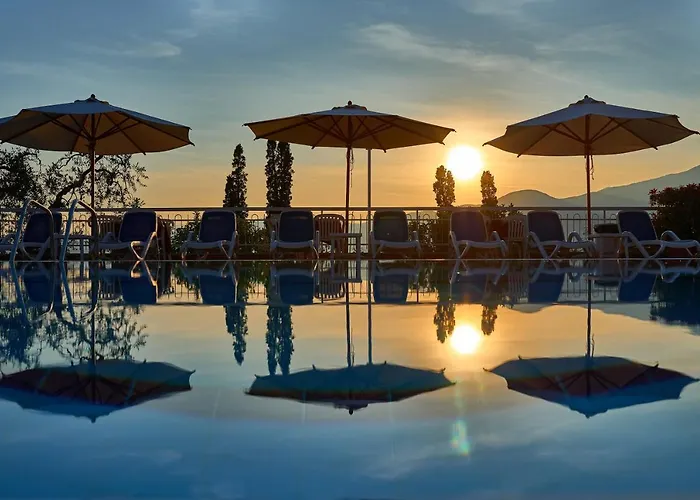 Hotel Benacus 3*