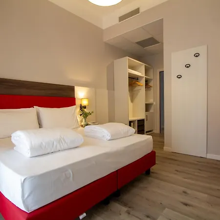 Hotel Benacus Torri Del Benaco