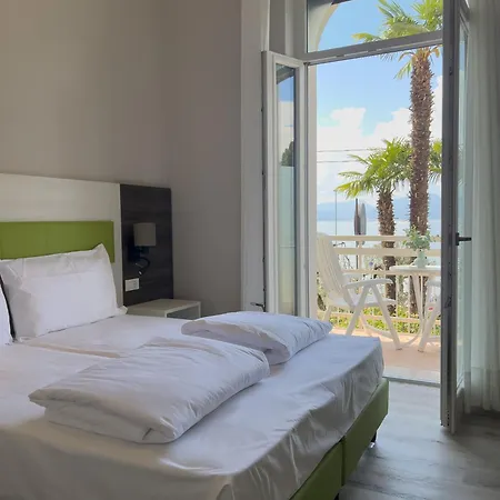 Hotel Benacus