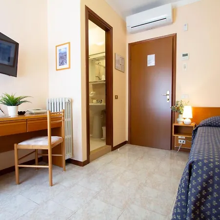 Hotel Benacus