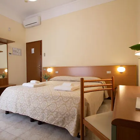 Benacus Hotell