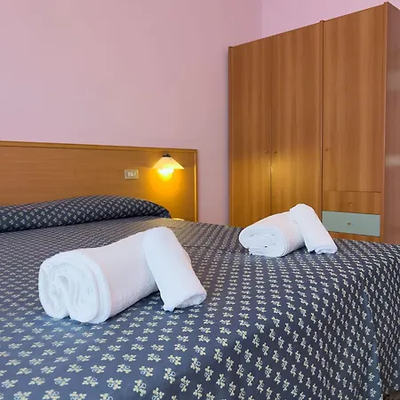Benacus Hotel 3*