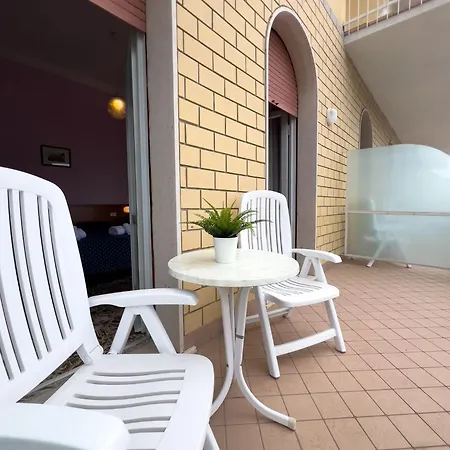Hotel Benacus Torri Del Benaco