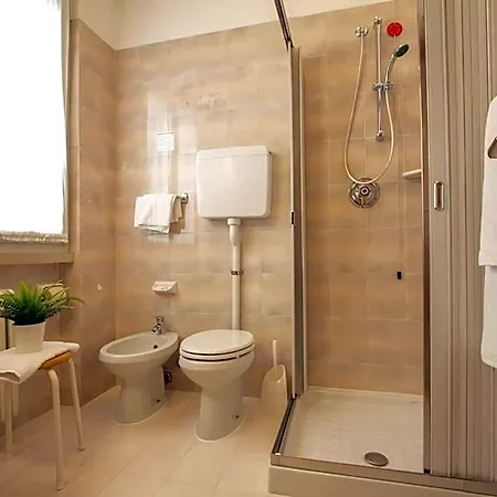 Benacus Hotel Torri Del Benaco