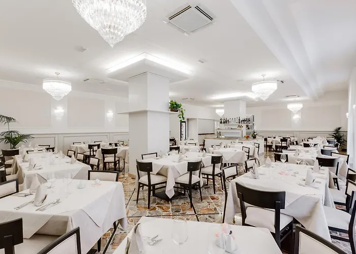 Benacus Hotel 3*
