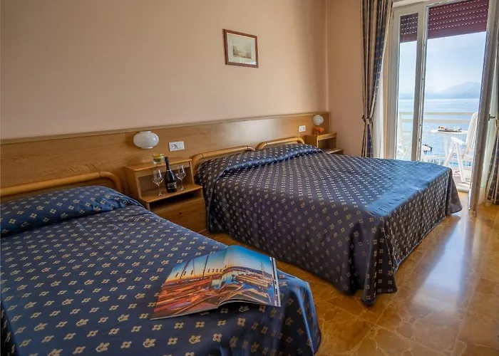 Benacus Hotel Torri Del Benaco