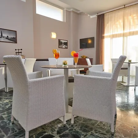 Benacus 3* Torri Del Benaco