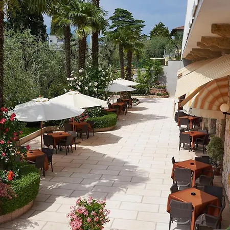 Benacus Hotel Torri Del Benaco